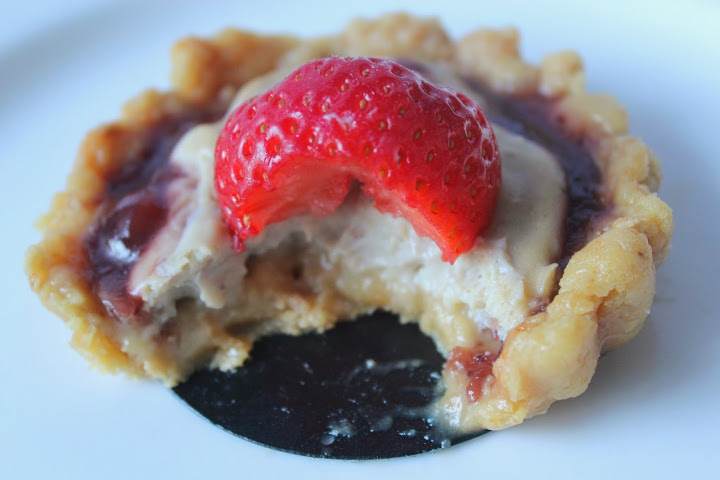 White Chocolate & Strawberry Protein Tartlets – Indulging Innocently ...